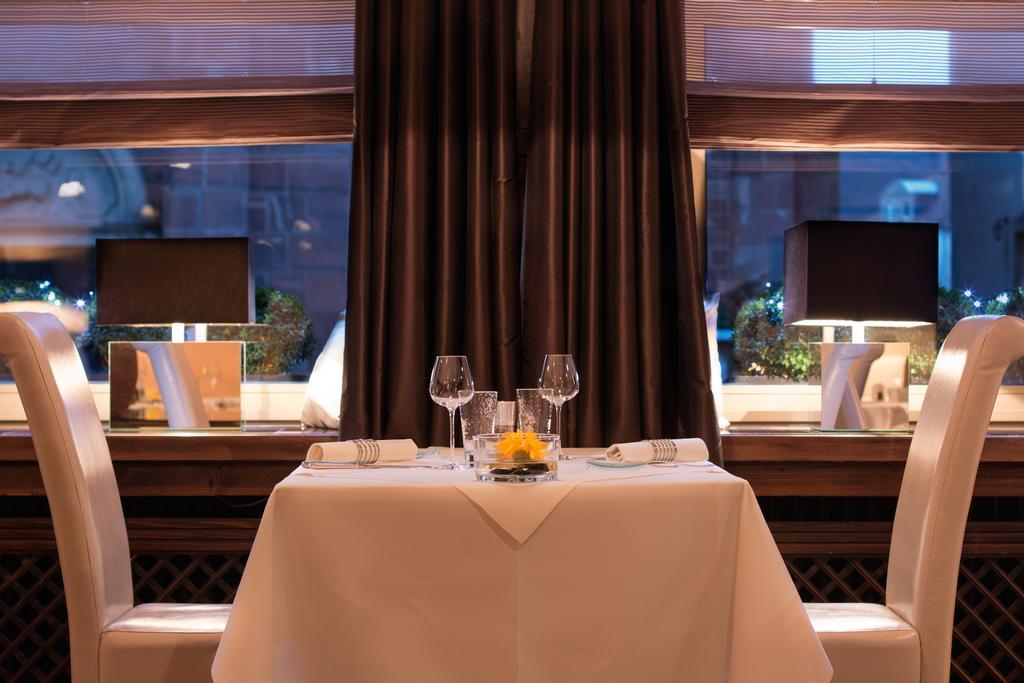 Hotel Restaurant "Le Strasbourg" บิตช์ ภายนอก รูปภาพ